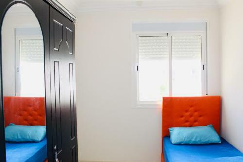 Sweet Apartment 5min Walk From Train Station -free Parking-