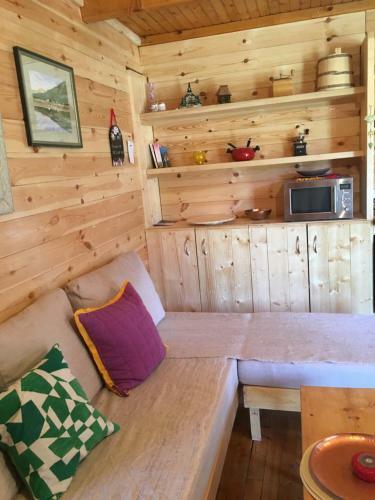 Cozy Cabin
