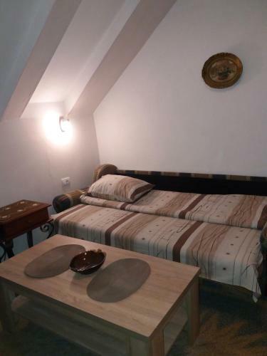 Hostal Apartments Beka