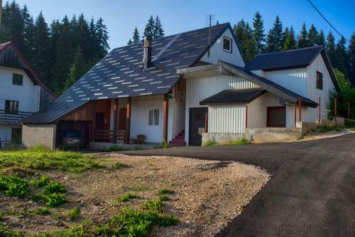 Hostal Guest House Jezera