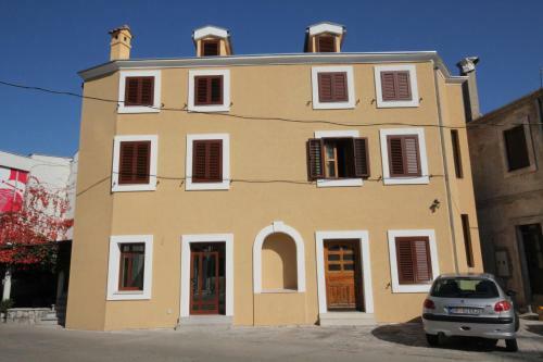 Hostal Apartment Vir