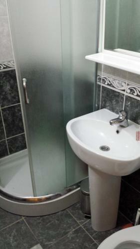 Hostal Guest House Ramovic