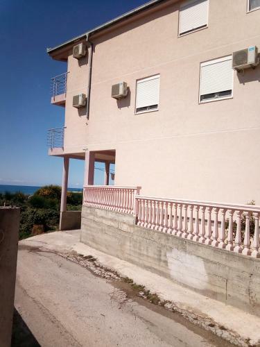 Hostal Guest House Ramovic