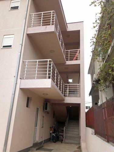 Hostal Guest House Ramovic