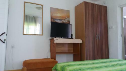 Hostal Rooms Sijak