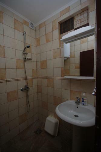 Hostal Apartments Astel