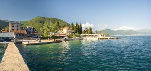 Apartamento Holiday Home Stari Ribar