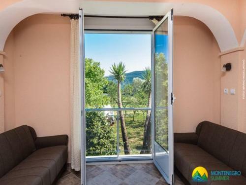 Apartments Navarin