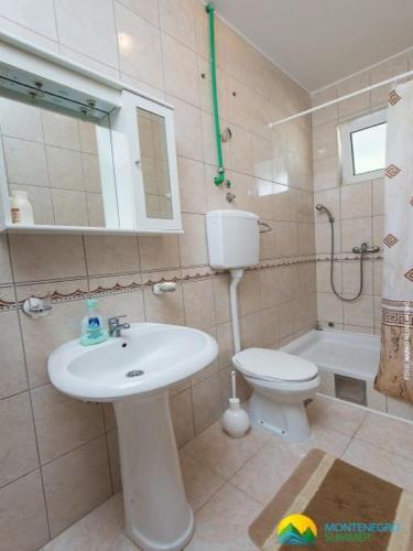 Apartments Navarin