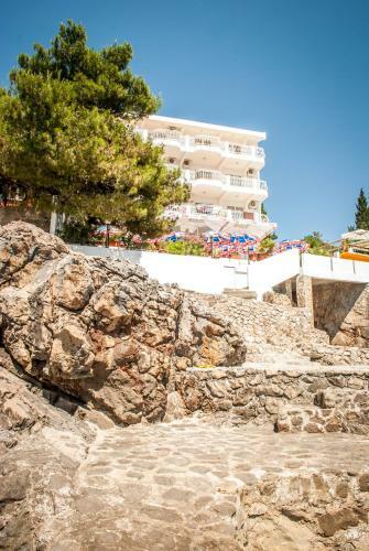 Hostal Apartments & Rooms Elite