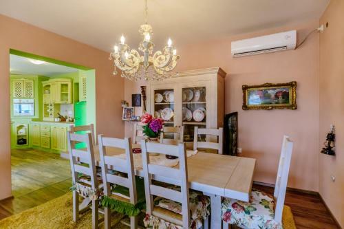 Agroturismo Rustic House Lekovi?