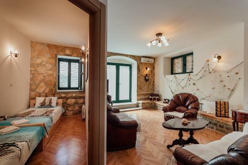 Hostal Stone House Herceg Novi