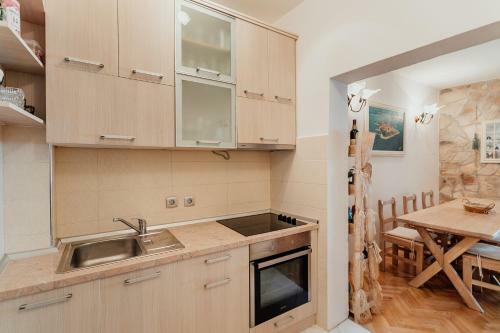 Hostal Stone House Herceg Novi