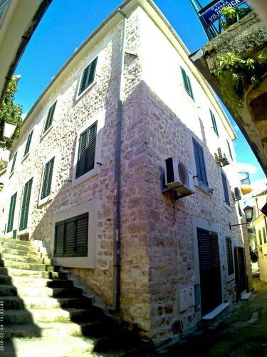 Hostal Stone House Herceg Novi