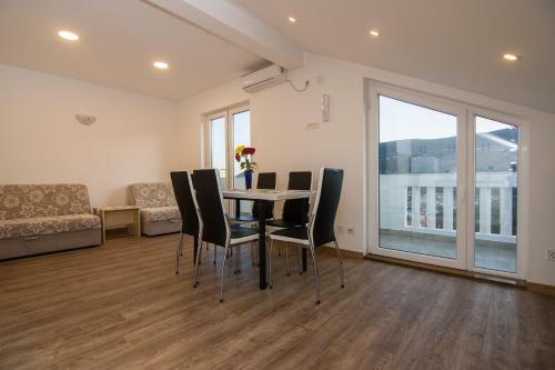 Apartmani Mirjana