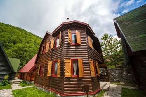 Villa Faro Di Montagna