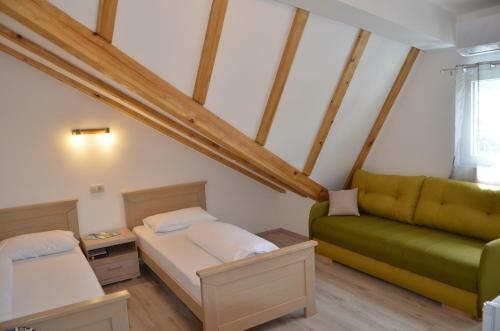 Hostal Max
