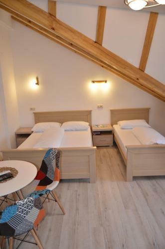 Hostal Max