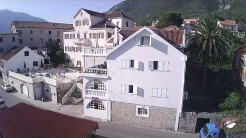 Hostal Apartments Vila Marija