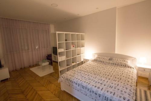 Apartment Center