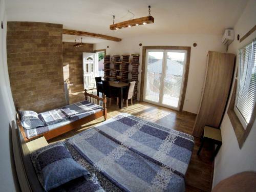 Hostal Rooms Lazarevi?