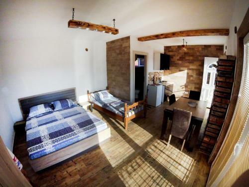 Hostal Rooms Lazarevi?