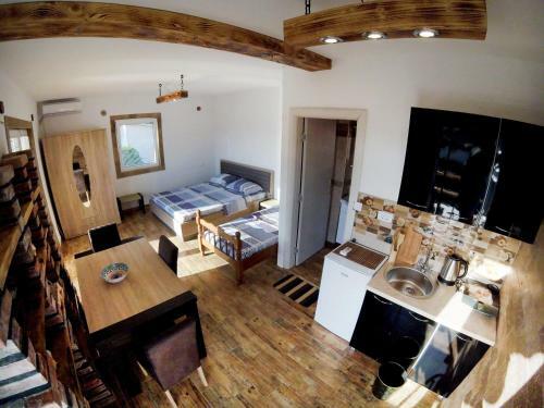 Hostal Rooms Lazarevi?