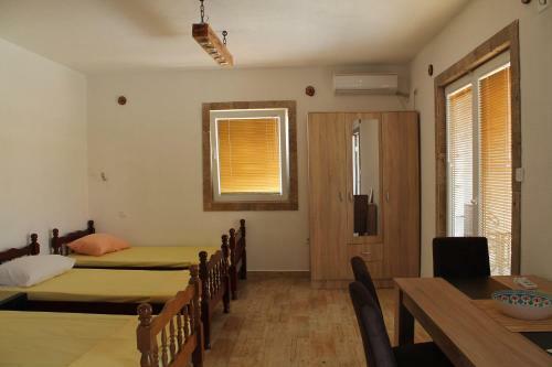 Hostal Rooms Lazarevi?