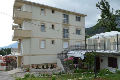 Apartments Anna