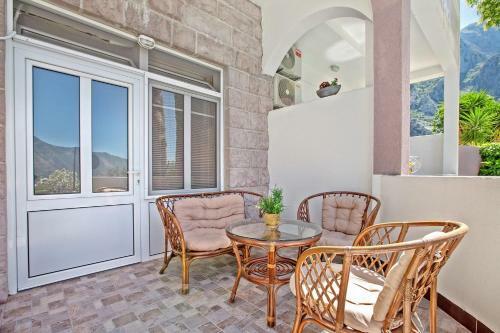 Apartments Villa Popovic