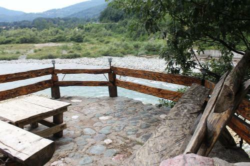 Lodge Tara Riverside