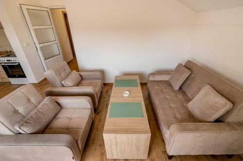 Apartmani Luka Meljine