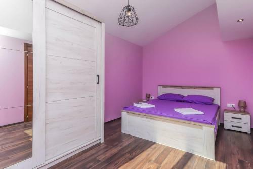 Jr Luxury Apartment