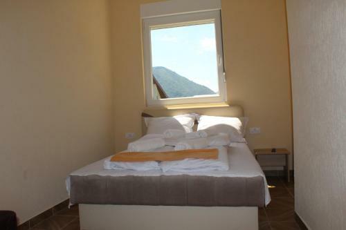 Hostal Guesthouse Eko Piva