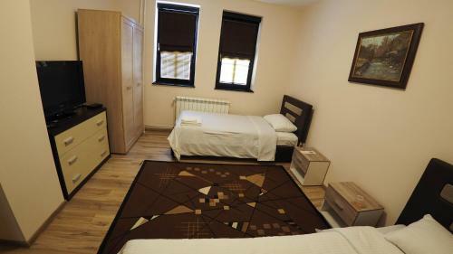 Hostal Guest House Don-lux