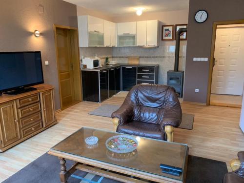 Apartmani Alo Alo (kod Mikija)