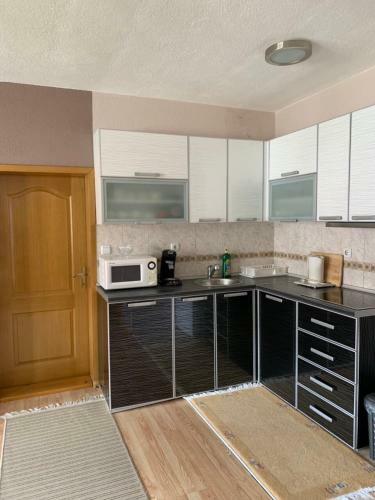 Apartmani Alo Alo (kod Mikija)