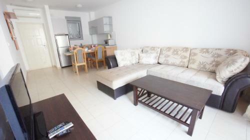 Petrovac Bay Apartments