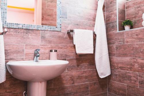 Hostal Guest House S-lux