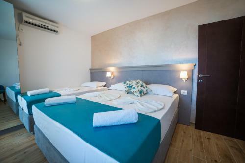 Hostal Guest House S-lux