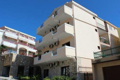 Hostal Pikaso Apartments