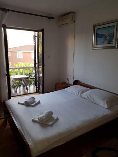 Hostal Sobe I Apartmani Marovi?