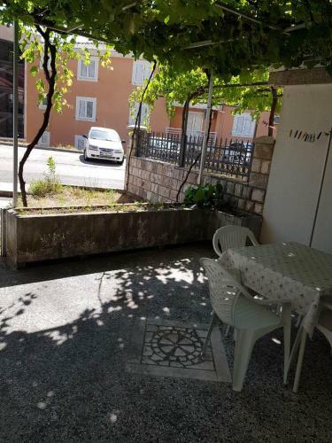Hostal Sobe I Apartmani Marovi?