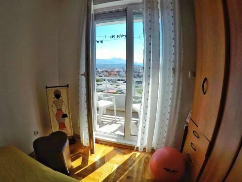 Cozy Near Center Apartment