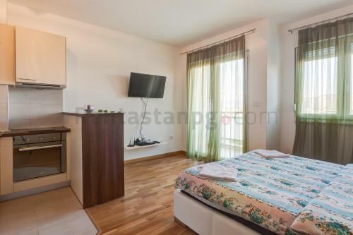 Tifany Apartments
