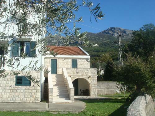 Hostal Guest House Dragovi?
