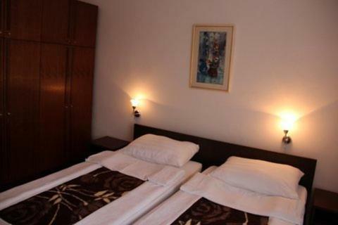 Hostal Guest House Dragovi?