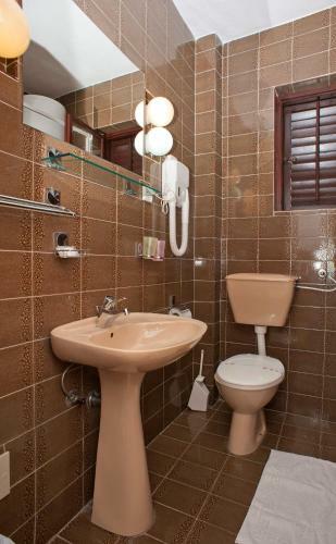 Olive Garden Apartments