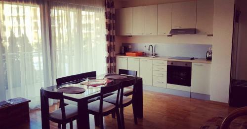 Leea Apartments