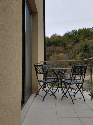 Leea Apartments